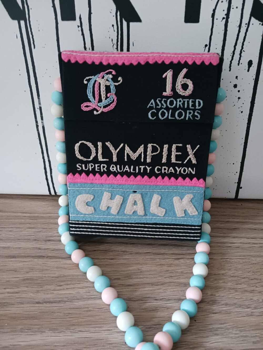 Olympiex Olympia Le- Tan Super Quality Crayon Chalk Crossbody Bag - Picture 9 of 15